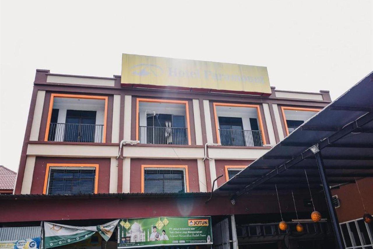 Reddoorz Plus Near Sultan Hasanuddin Airport Makassar Exterior photo